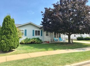 5611 48th Ave, Kenosha, WI 53144