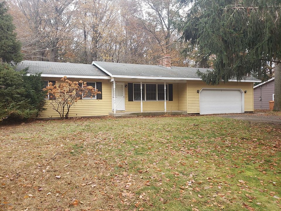 1st image of 17680 Bayberry Dr