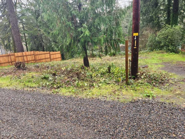 649 N Deerlane Dr, Otis, OR 97368