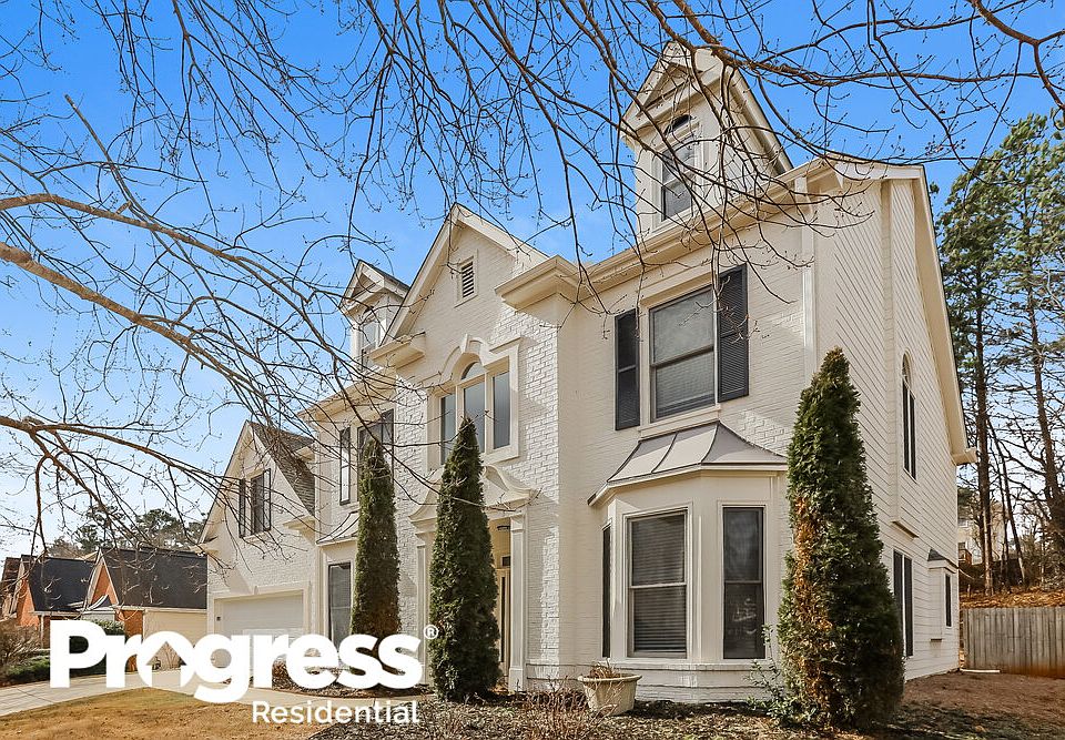 1st image of 444 Lake Forest Dr