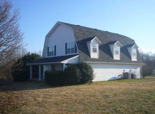 1767 52nd Hwy, Westmoreland, TN 37186