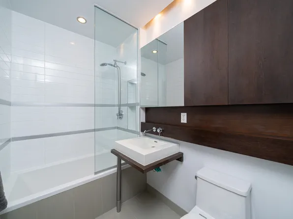 330 East 109th Street image 7 of 19