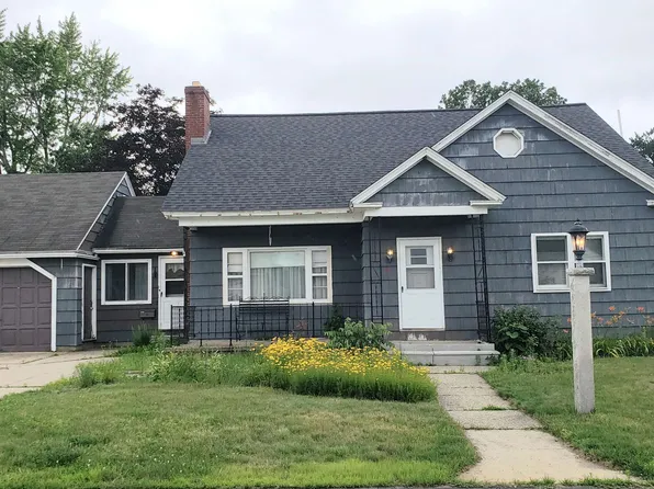 43 Lund Street, Nashua, NH 03060