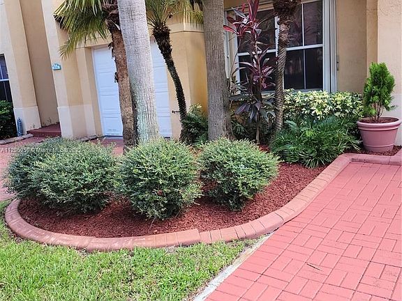 3rd image of 248 Magnolia Ave #248