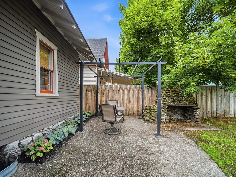 2612 W Dean Ave — Photo 19