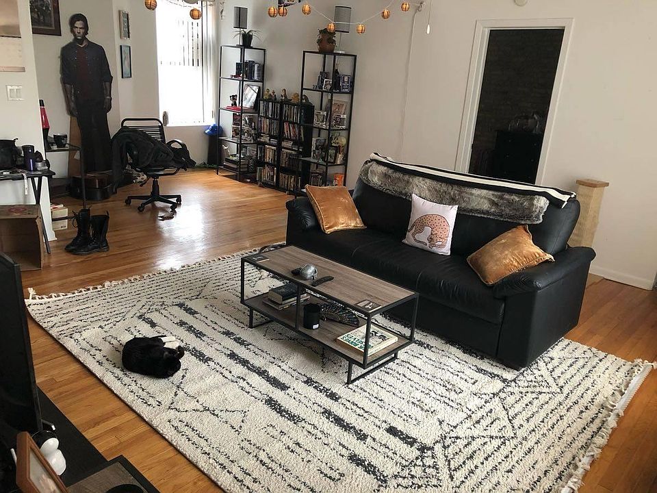 1st image of 1437 W Balmoral Ave APT 3S