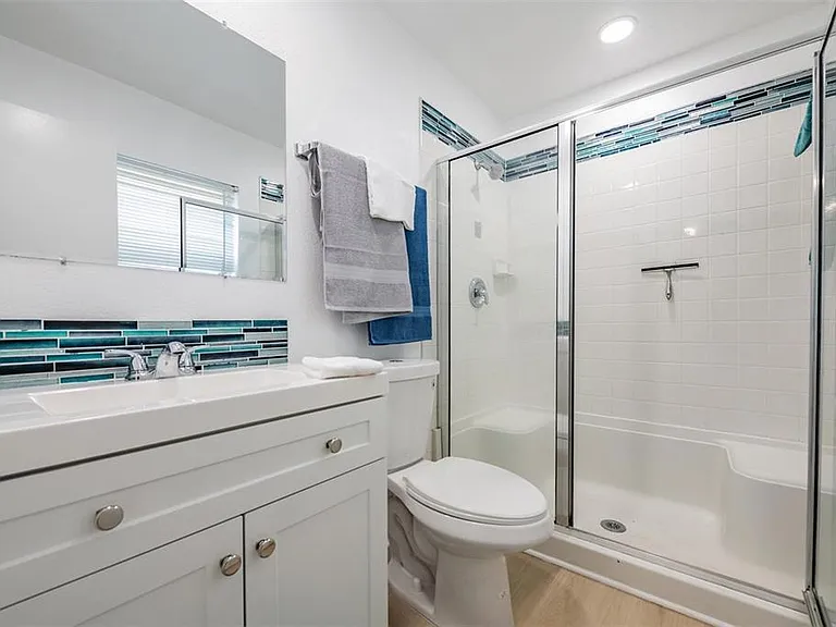 4208 Pine Isle Dr — Photo 23