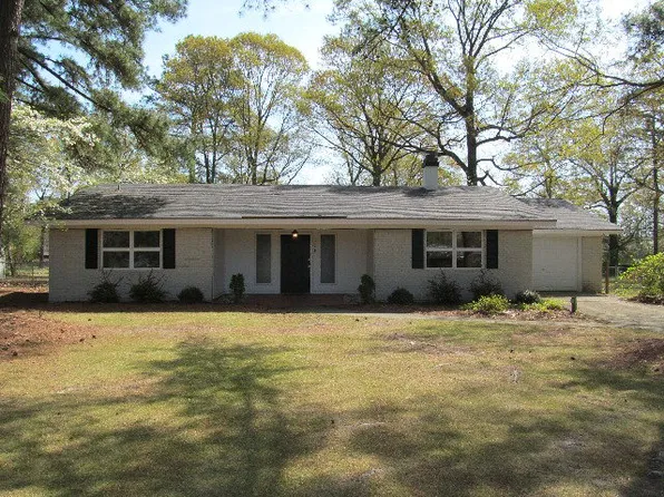 106 Dogwood Ct, Goldsboro, NC 27534