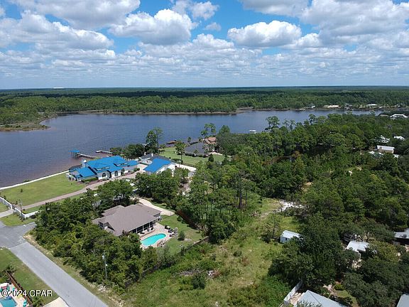 3rd image of 709 Gulf View Dr