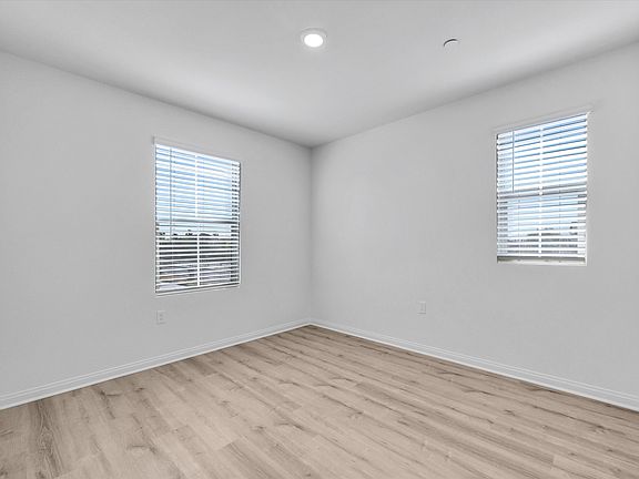 4th image of 16202 Alamo Ct