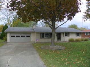 1003 Carley Ln, Saint Joseph, MI 49085