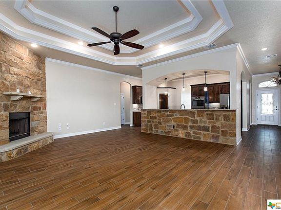 4th image of 2032 Catkins Ln