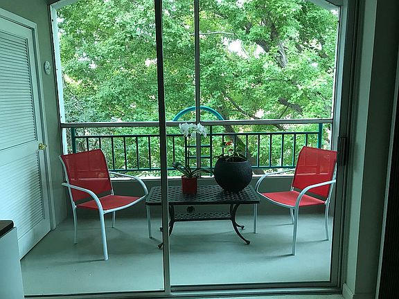 2nd image of 3731 Sarasota Square Blvd APT 206