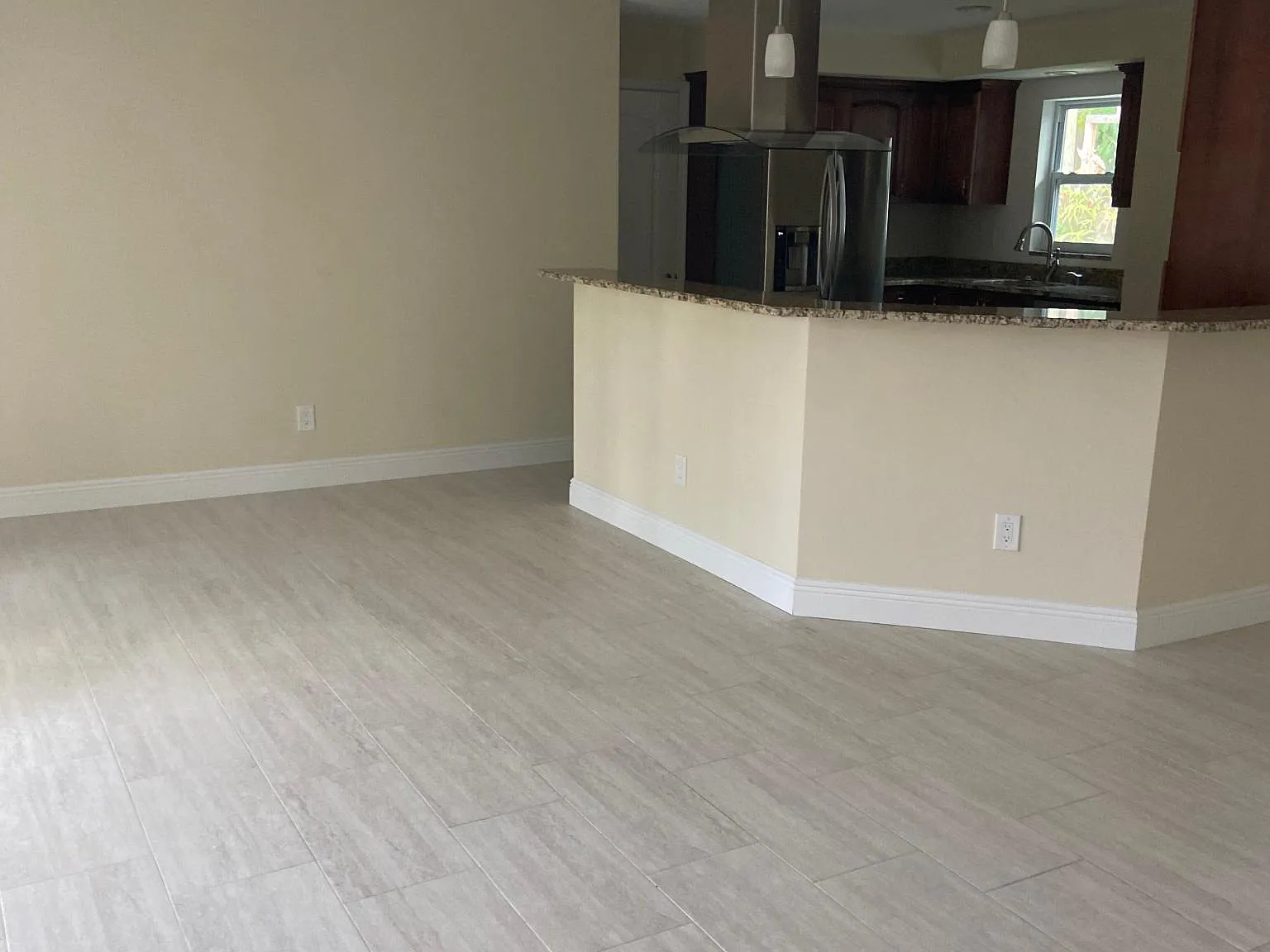2 bed, 1263 sqft, $2,600 — Photo 3