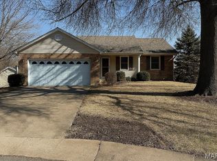 7 Nick Ridge Dr, Washington, MO 63090