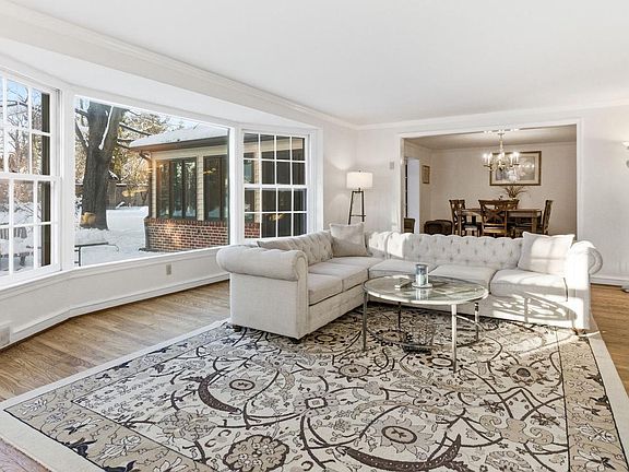 5th image of 416 Rices Mill Rd