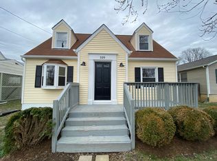 109 Stratford Ave, Fredericksburg, VA