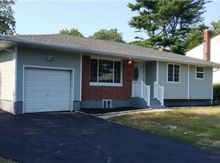 203 Sherman St, Brentwood, NY 11717