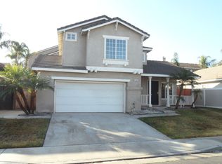 674 Viewtop Ln, Corona, CA 92881
