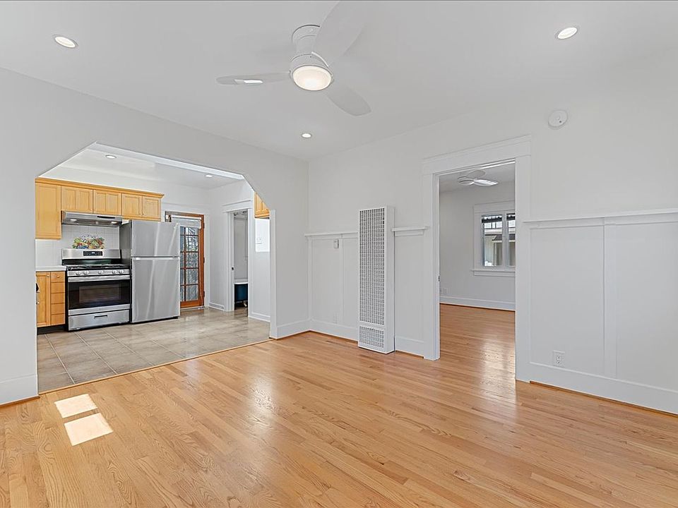 1st image of 647-659 California Ave Unit 649