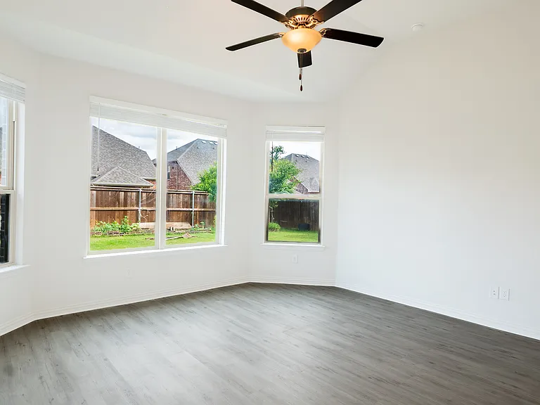 420 Kirkham Dr — Photo 25