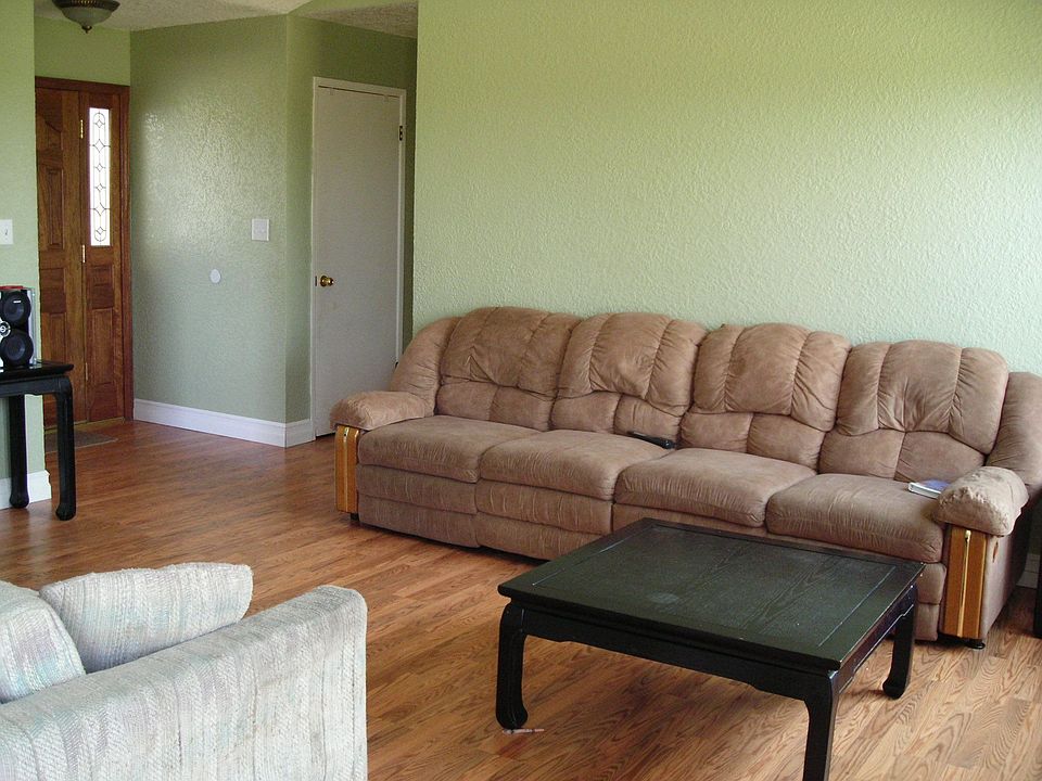 1st image of 2301 Wallace Ct