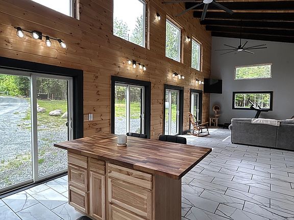 4th image of 114 Flagg Pond Road