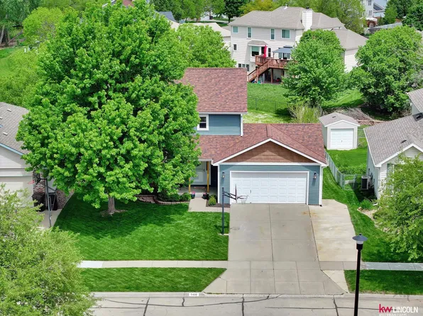 5432 NW Tudor Ln, Lincoln, NE 68521