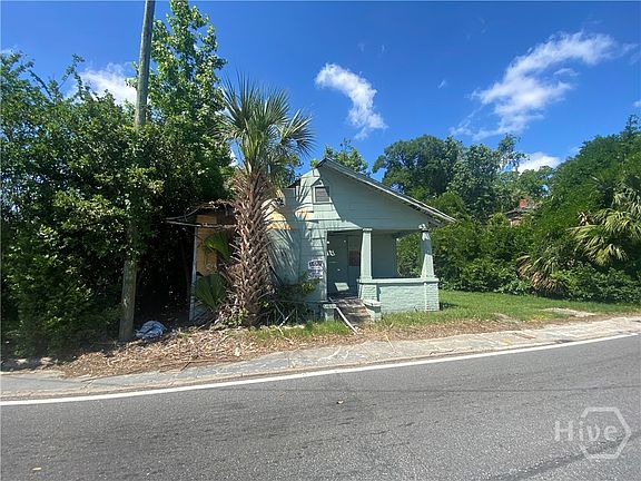 4th image of 1022 W Victory Drive
