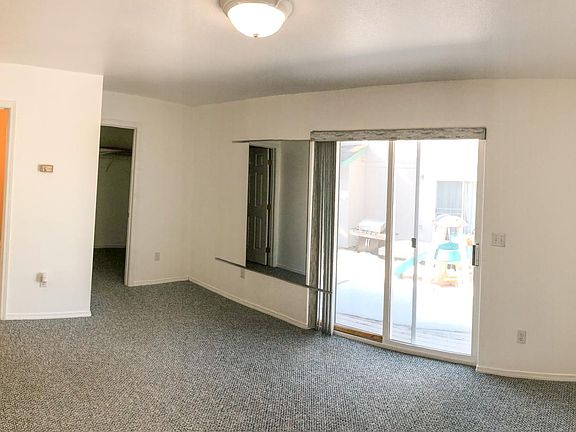 Main Level Bedroom/Bath