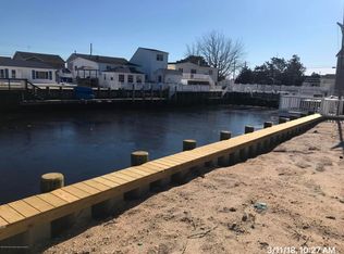 82 Morton Dr, Manahawkin, NJ 08050
