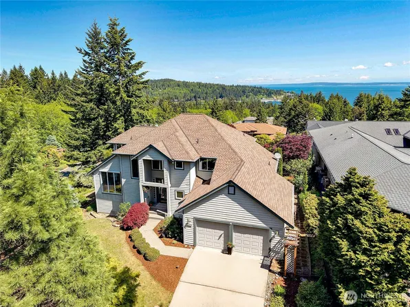 103 Deer Hollow Circle, Port Ludlow, WA 98365