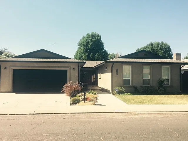 2528 Tallent Dr photo 1