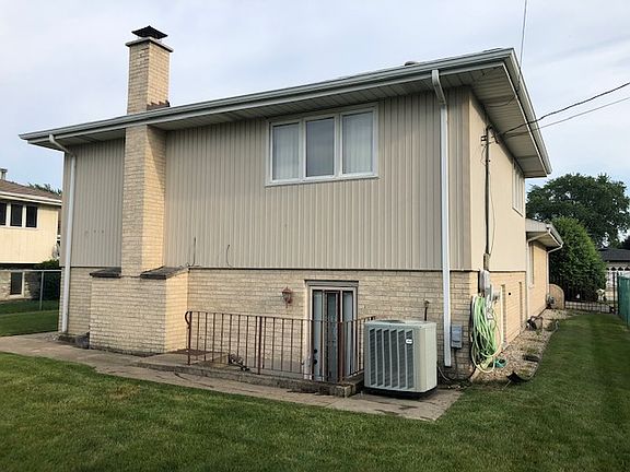 5th image of 5744 W 89th Pl