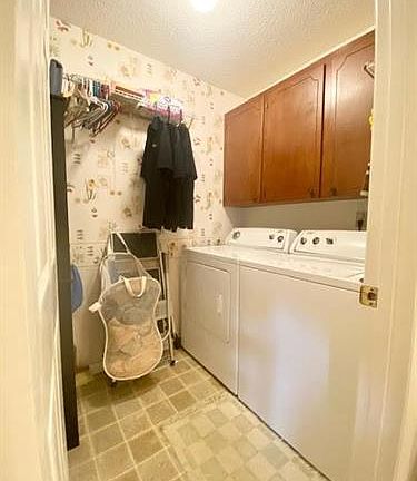 5th image of 1560 Eastover Dr NW