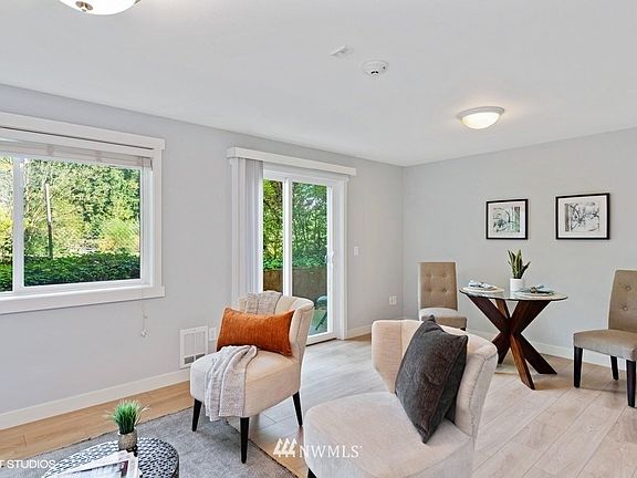 2nd image of 15829 Leary Way NE #A103
