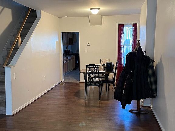 4th image of 1425 Edgmont Ave
