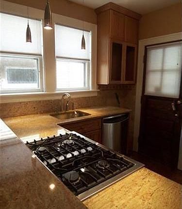 3rd image of 2177 West Blvd