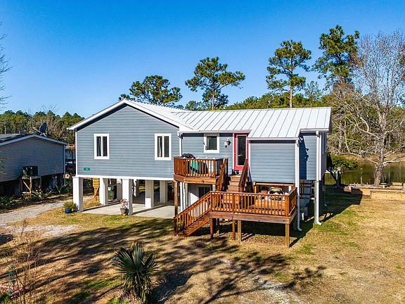 3rd image of 39 Croaker Road N