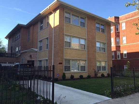 2nd image of 1639 W Lunt Ave #3N