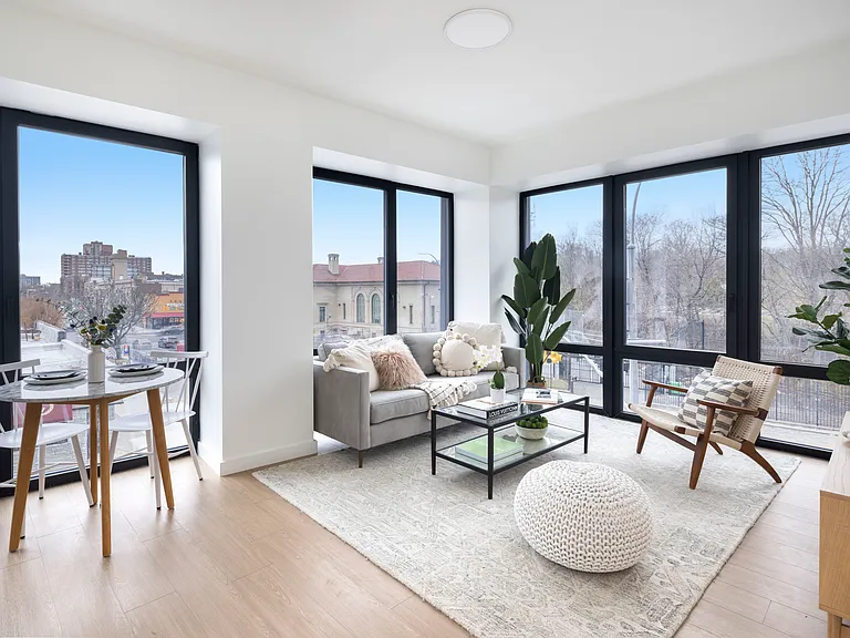 1 Sullivan Pl #7D — Photo 3