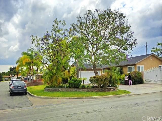 1st image of 1742 S Garden Dr