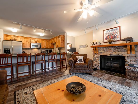 4th image of 1355 Lowell Ave #5022