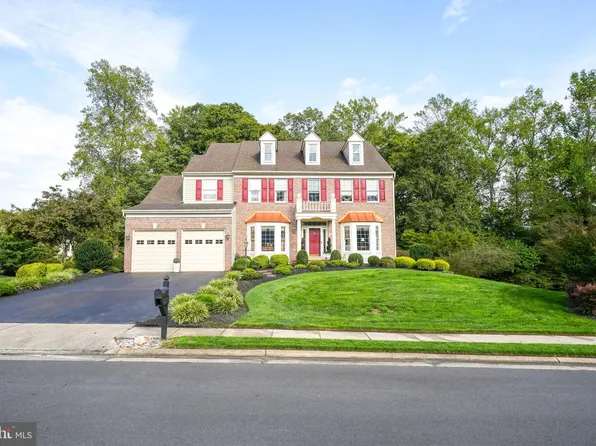 4219 Summer Ridge Ct, Woodbridge, VA 22192