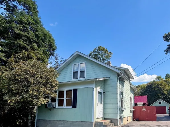 40 Gifford Rd, Westport, MA 02790