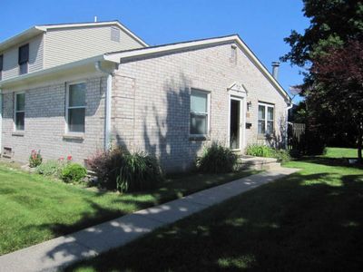 8431 Lakeview Ct, Ypsilanti, MI, 48198