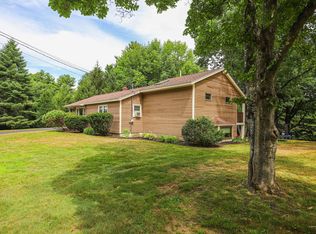 8 Village View Rd, Standish, ME 04084