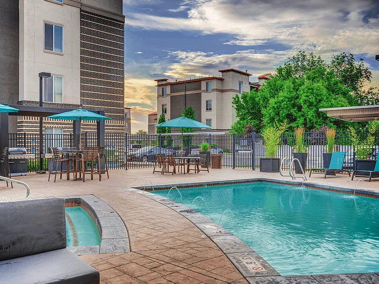 Avida Apartments — Photo 3