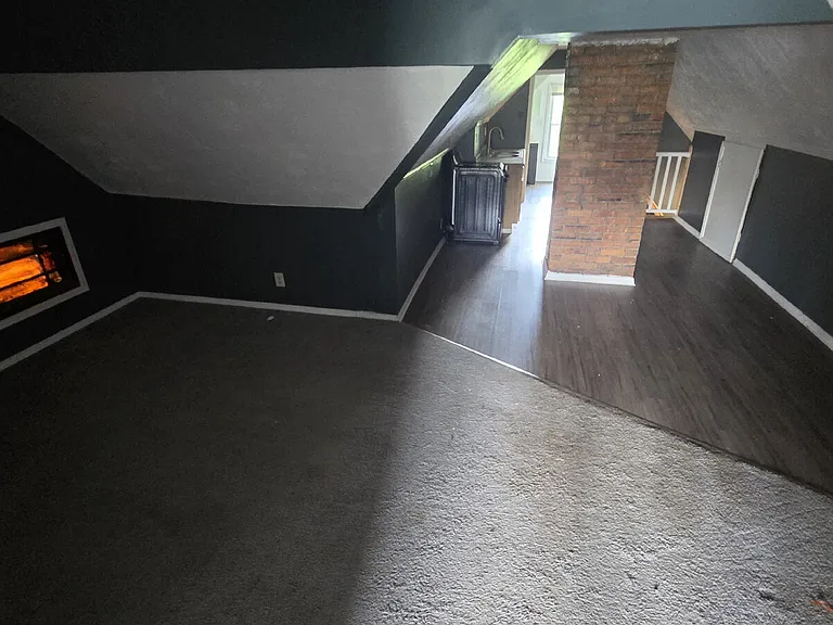 1374 E 115th St #3 — Photo 3