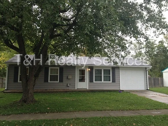 4419 Phoenix Dr photo 1
